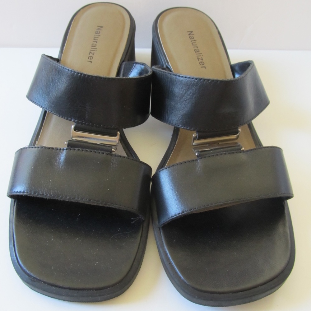 Naturalizer Black Leather Two Strap Slide Comfort Casual Chic Sandals 9M
